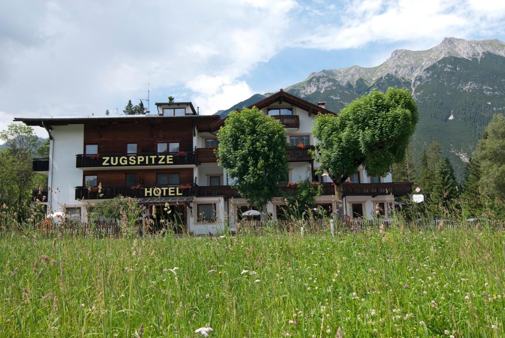Design Apartments & Zimmer - Zugspitze Leutasch Zewnętrze zdjęcie